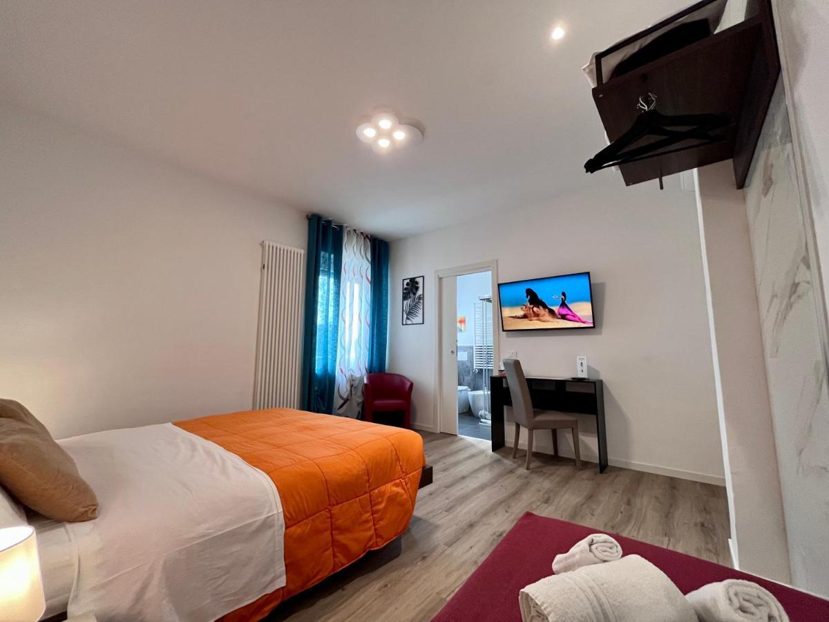 Verona Rooms 109 Luaran gambar
