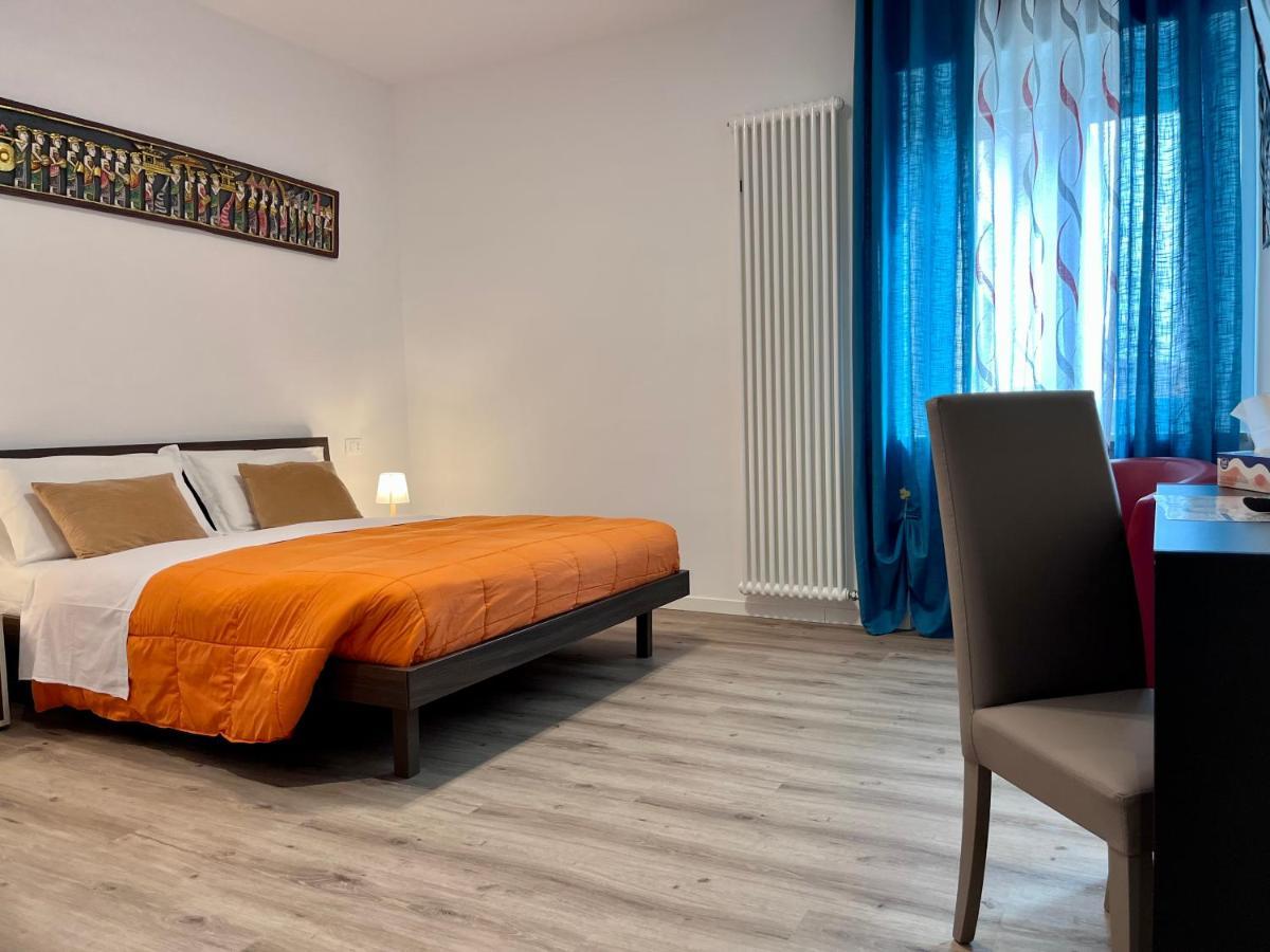 Verona Rooms 109 Luaran gambar